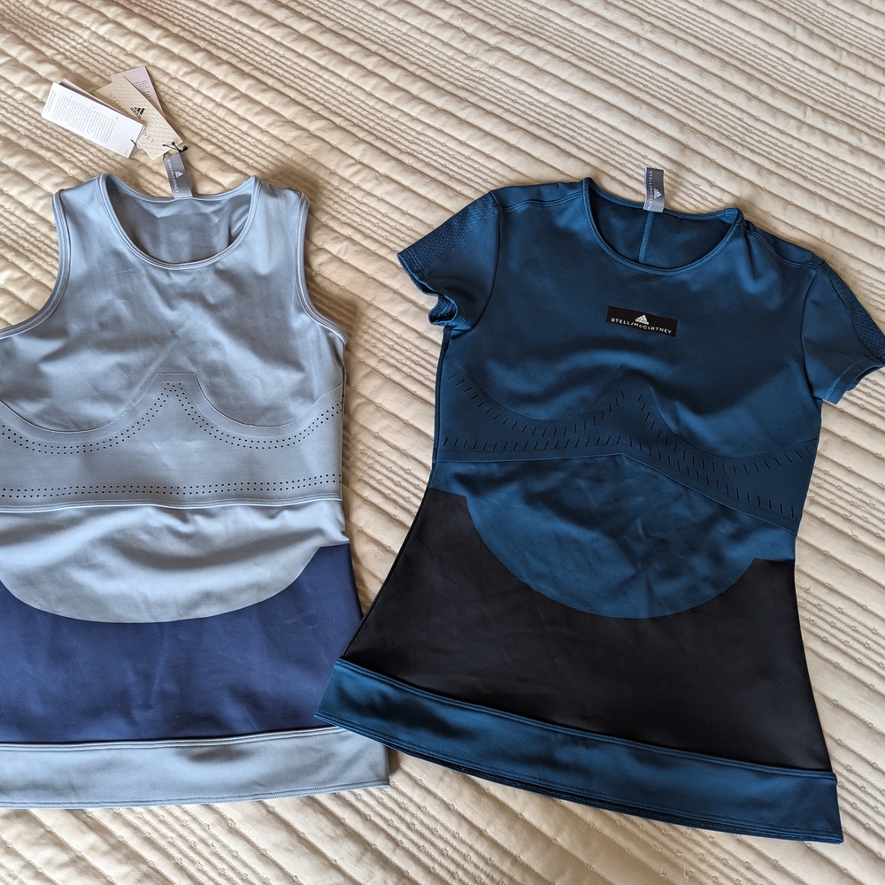 Stella McCartney Stylish Woman's Blue and Gray Work Out Tops